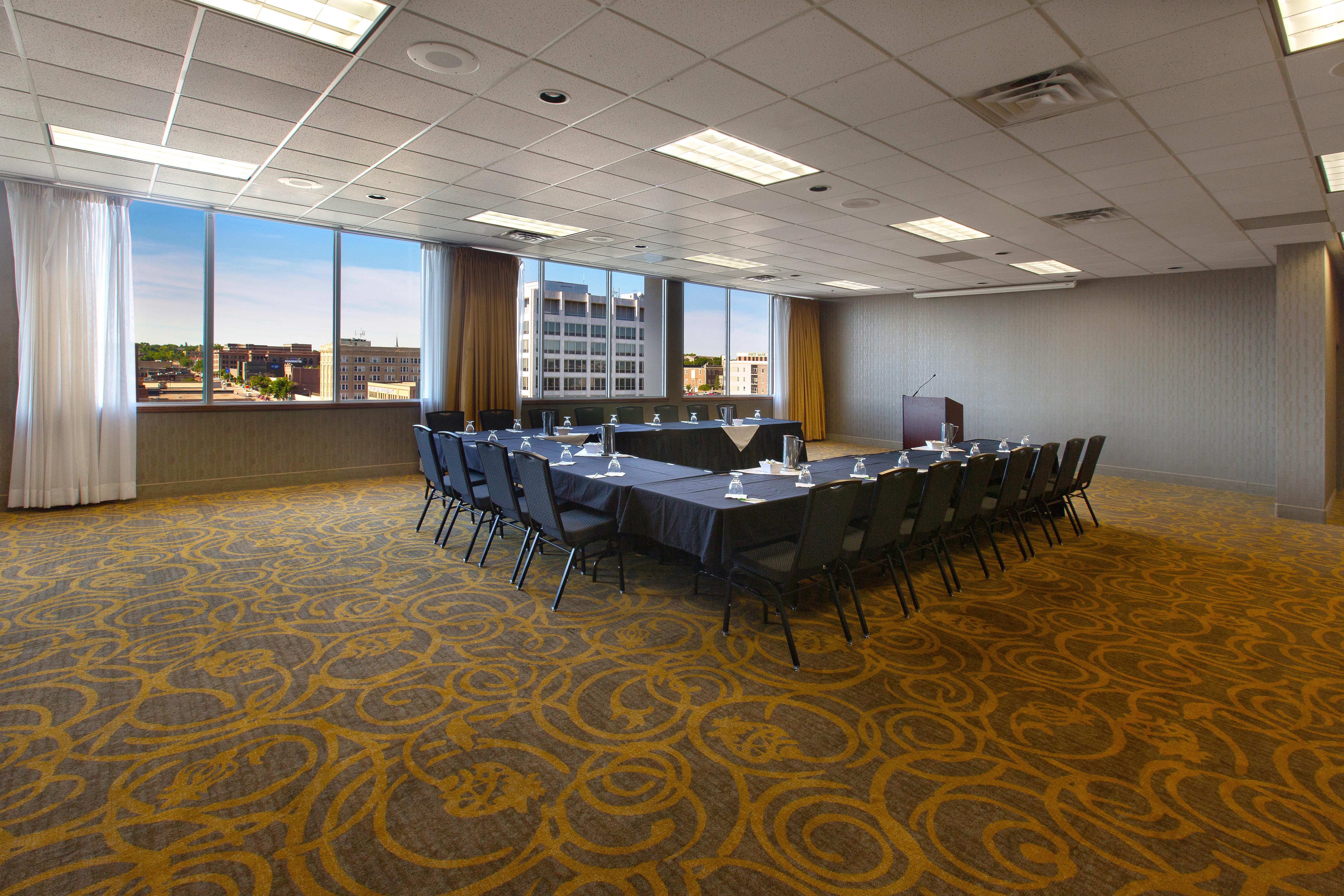 Holiday Inn Sioux Falls-City Center By Ihg Екстериор снимка