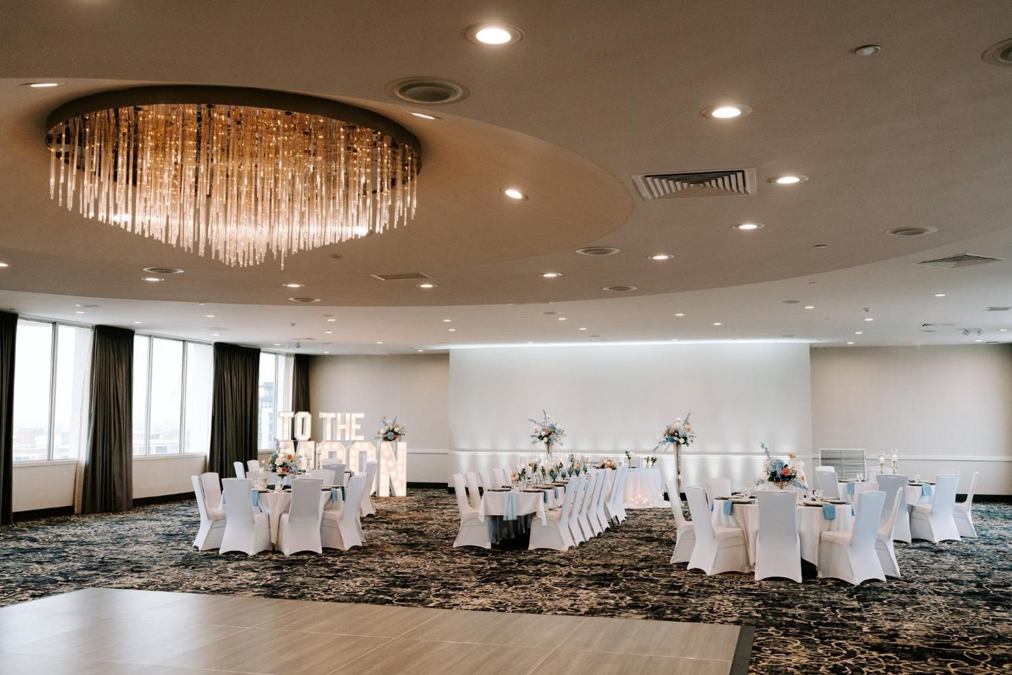 Holiday Inn Sioux Falls-City Center By Ihg Екстериор снимка