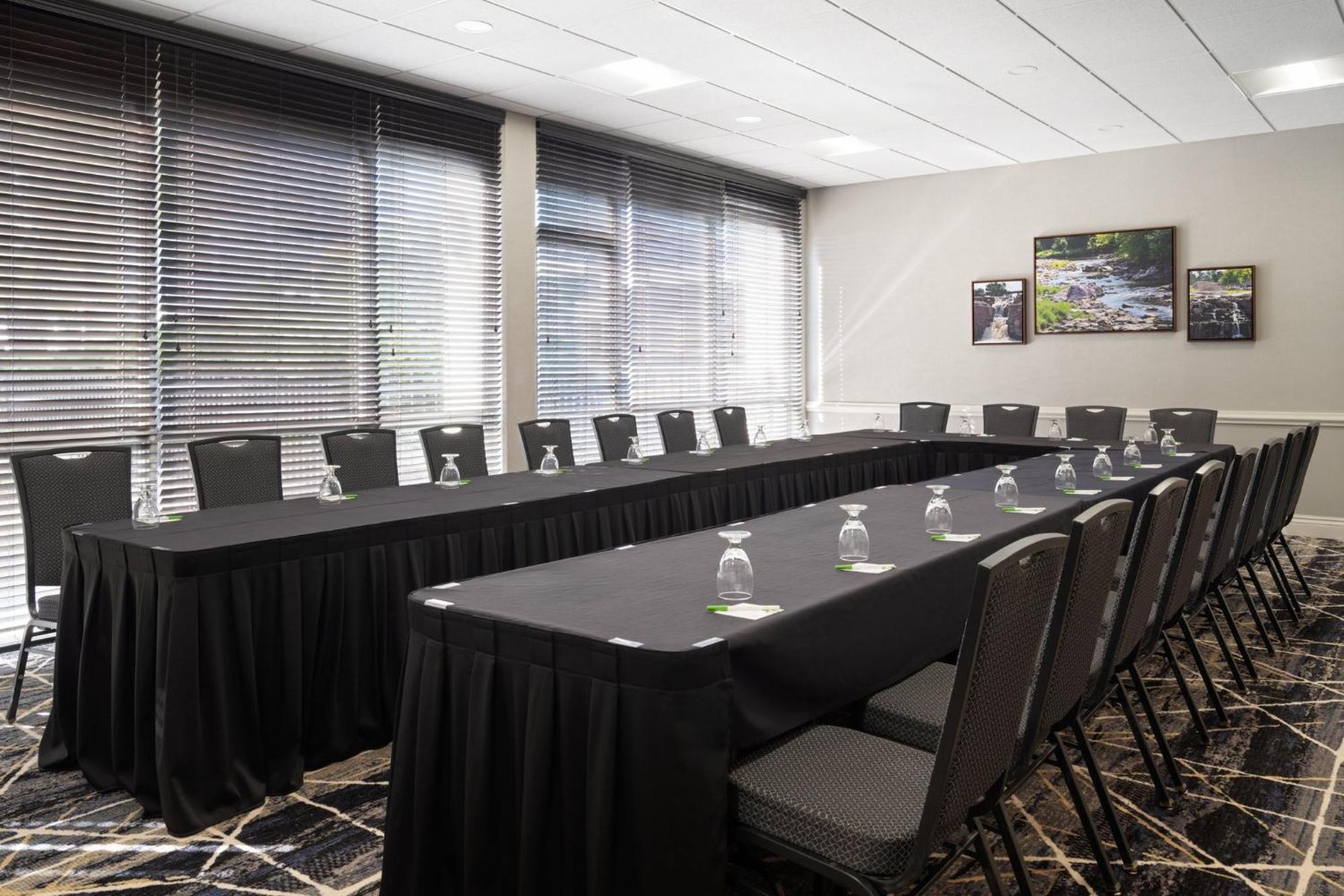 Holiday Inn Sioux Falls-City Center By Ihg Екстериор снимка